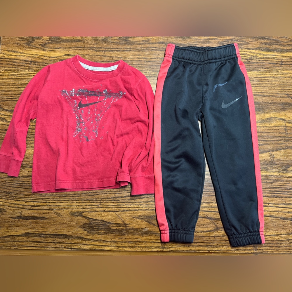 Nike boys red and black matching outfit set for 3T B1G1 50% off